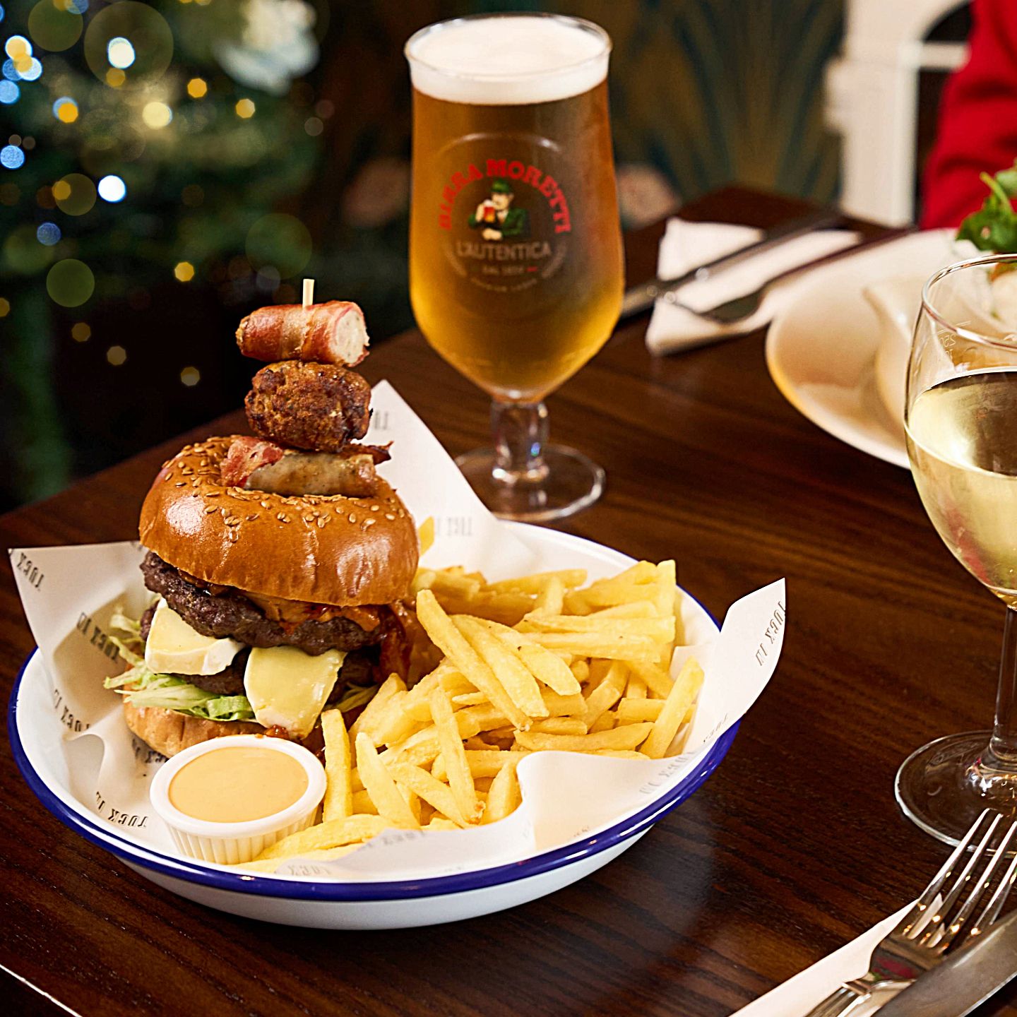 Festive Lunch & Dinner at The Golden Lion in Bromsgrove